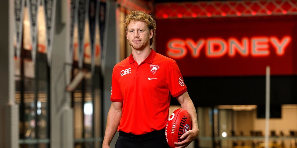 AFL Daily co-host Damian Barrett expresses surprise at Sydney Swans decision to name Callum Mills captain - Vimarsana News