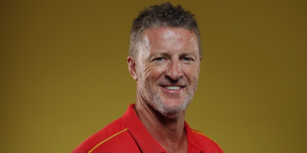 Gold Coast Suns coach Damien Hardwick on Stuart Dew, finals and his 'magical' new lifestyle - Vimarsana News