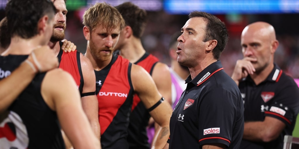 Essendon Bombers won't back away from aggressive approach: Brad Scott - Vimarsana News