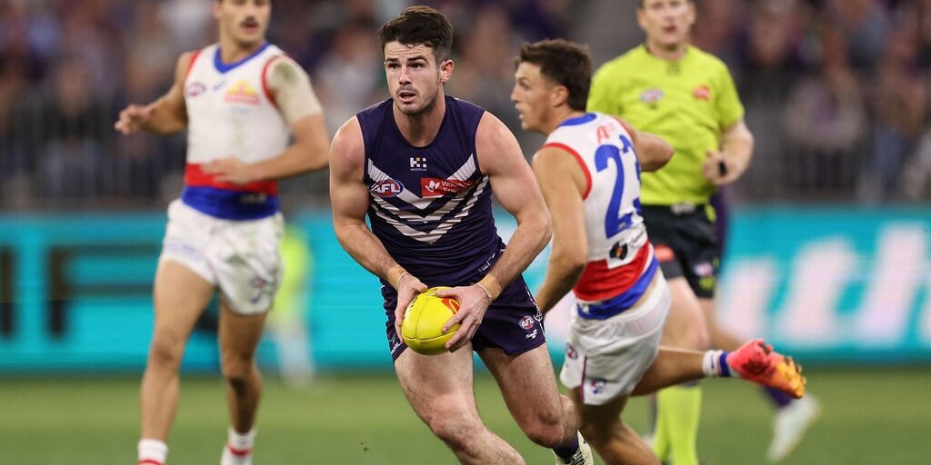 How superstar Nat Fyfe's return to the middle has impacted Fremantle Dockers gun Andrew Brayshaw - Vimarsana News
