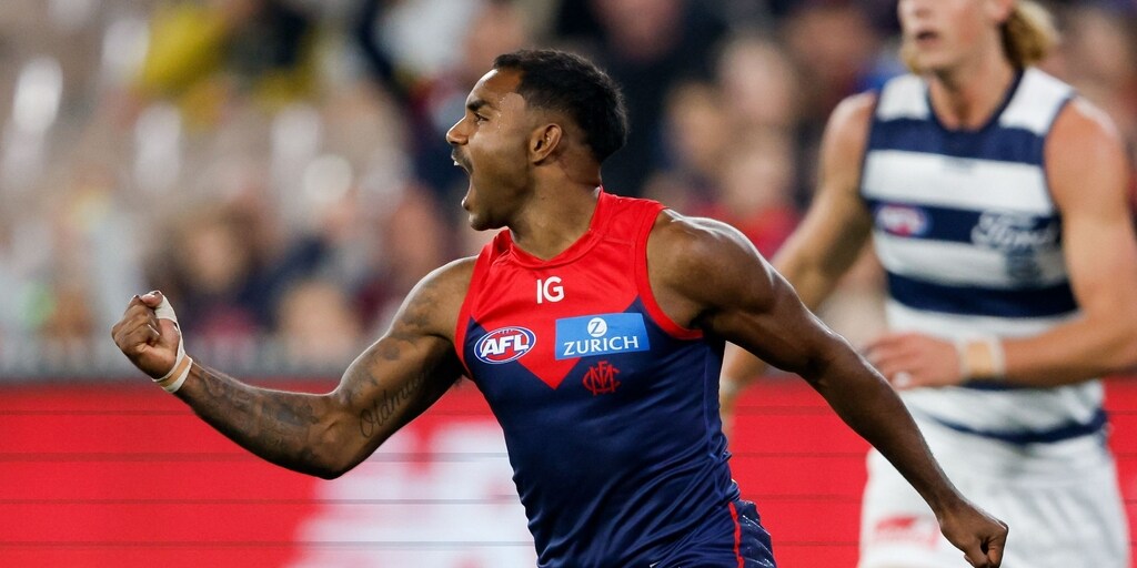 Melbourne Demons hand Geelong Cats first loss in a thriller at the 'G - Vimarsana News