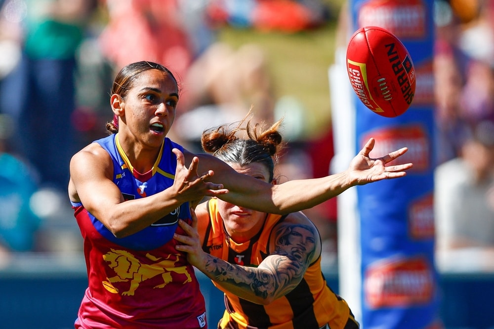 Courtney Hodder announces pregnancy, will miss AFLW season