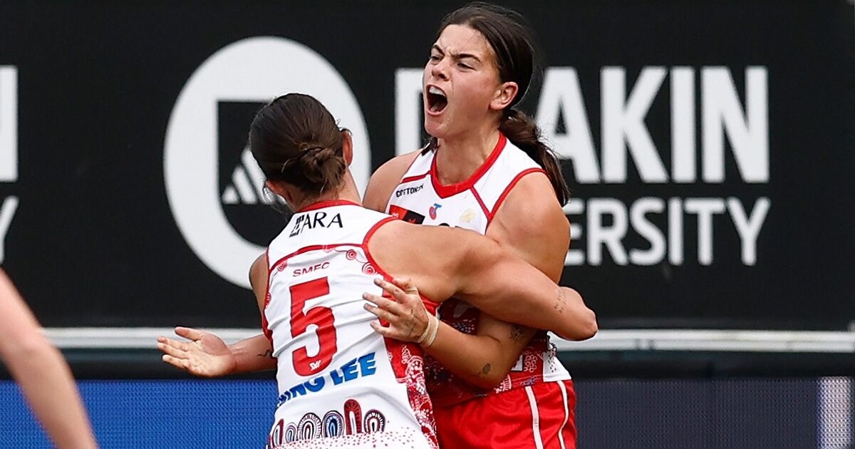 Super Sydney Swans hold off Geelong Cats in a classic to keep streak intact