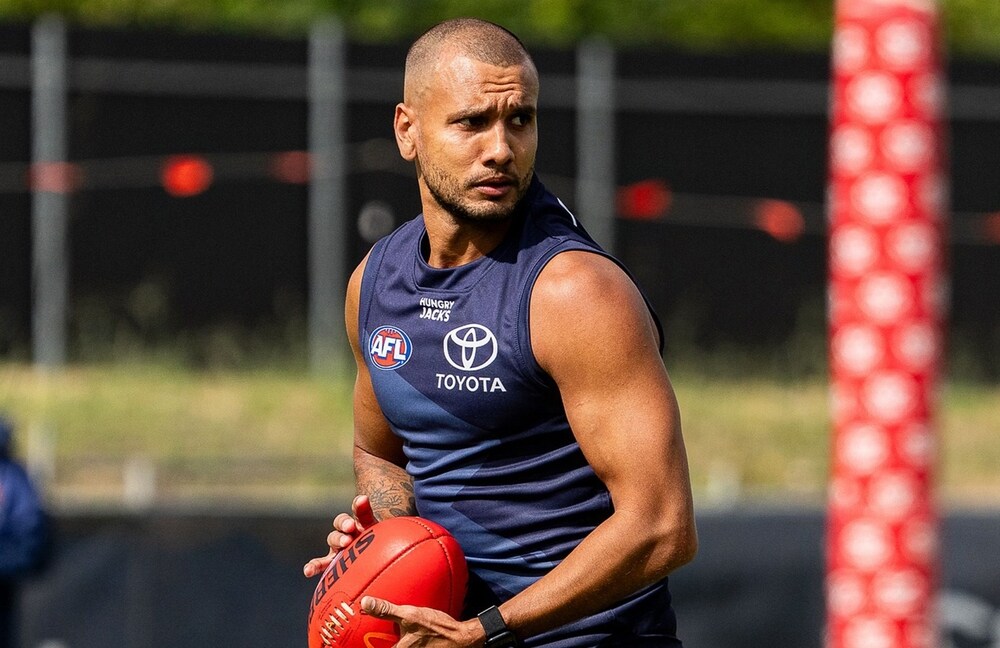 https://resources.afl.com.au/photo-resources/2025/12/01/9843094b-5d7b-415b-adb4-86a3125d7dac/CalAhChee.jpg?width=1000