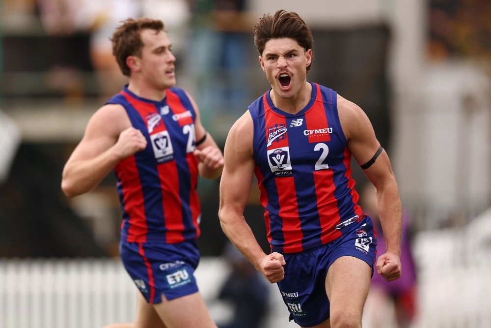Dockers sign ex Bulldogs forward after strong VFL form
