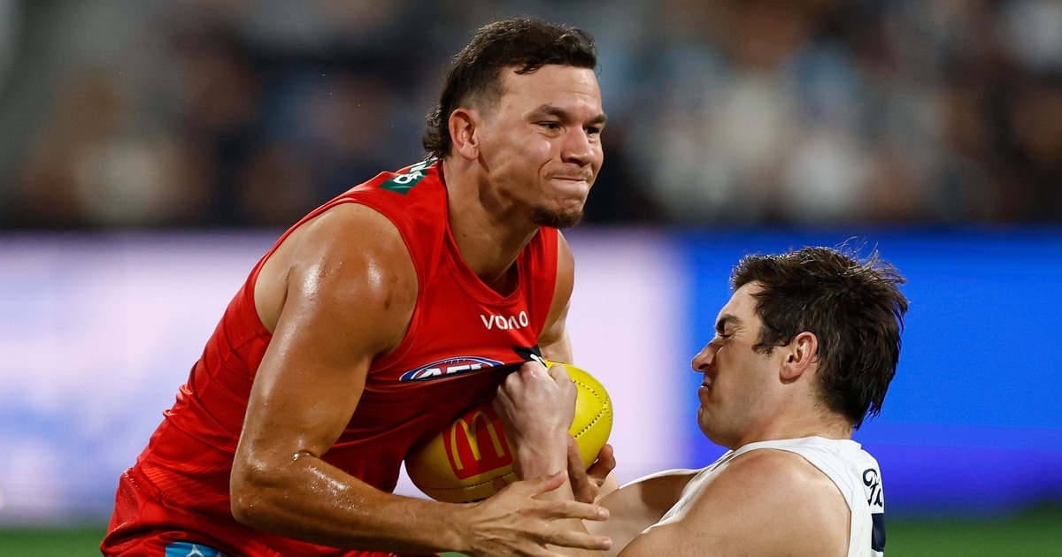 MATCH REVIEW: Gold Coast Suns face huge fine after another umpire ...