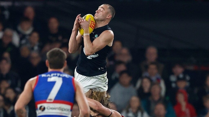 Has this airborne Blue just snatched Mark of the Year?