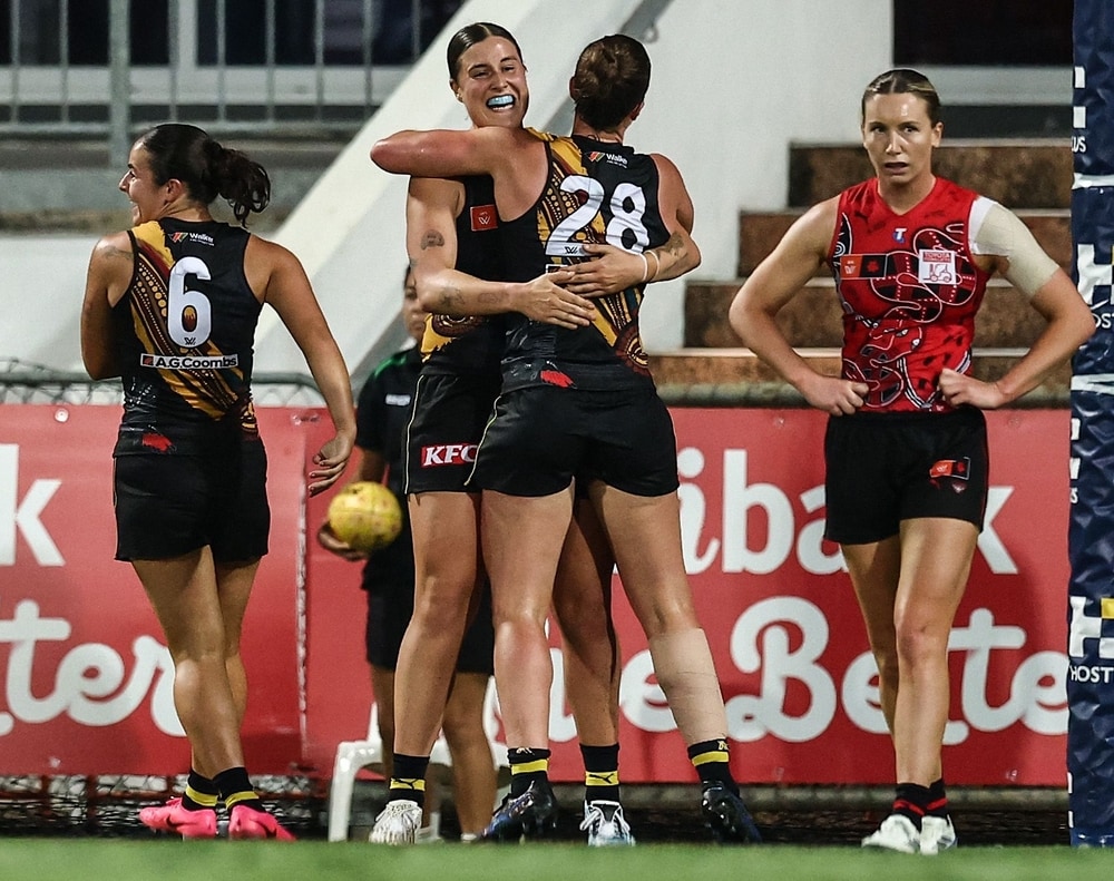 Tigers defeat Bombers in tight Dreamtime rugby match