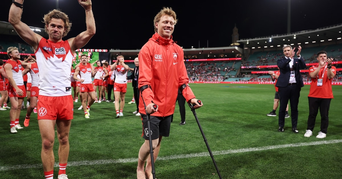 'Devastating': Swans bracing for the worst after captain's knee injury