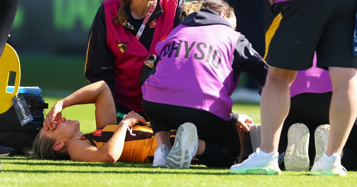 Hawthorn Captain Emily Bates to Miss Season After ACL Injury
