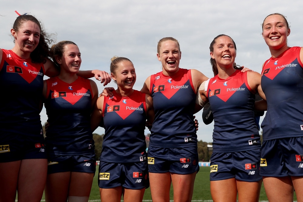 Melbourne prepares for North Melbourne clash on Grand Final Eve