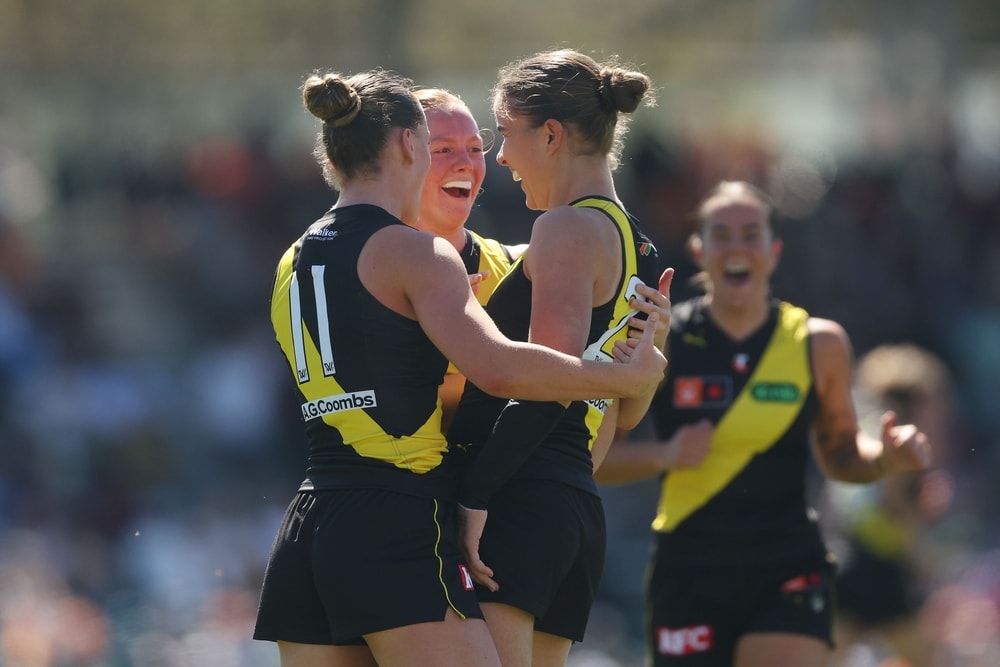 Richmond holds on for narrow victory over Greater Western Sydney