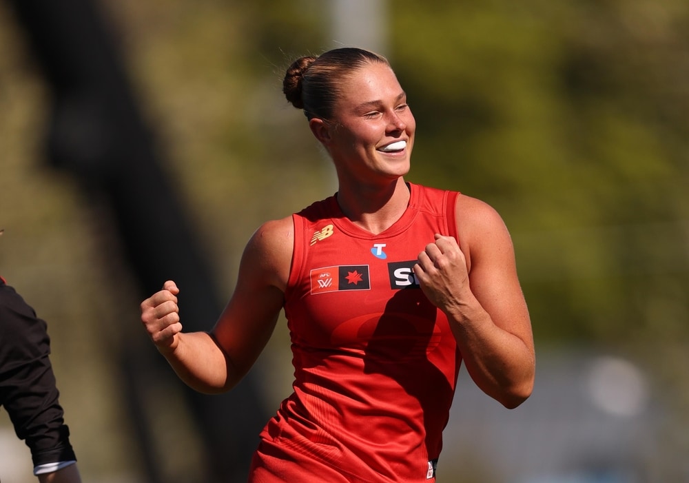 Coaches' votes, R8: Rowbottom and Garner leap ahead, EIGHT perfect 10s