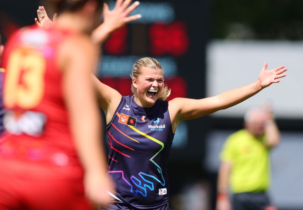 Crows young gun recognised at last with Rising Star nod