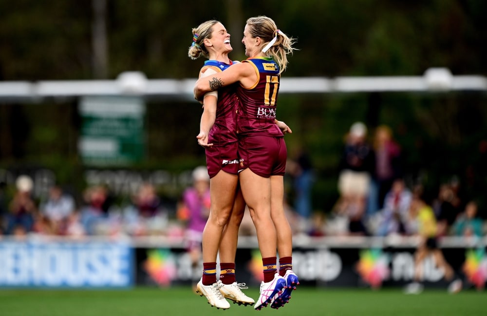 Lions end losing run to put dent in Power's finals chances